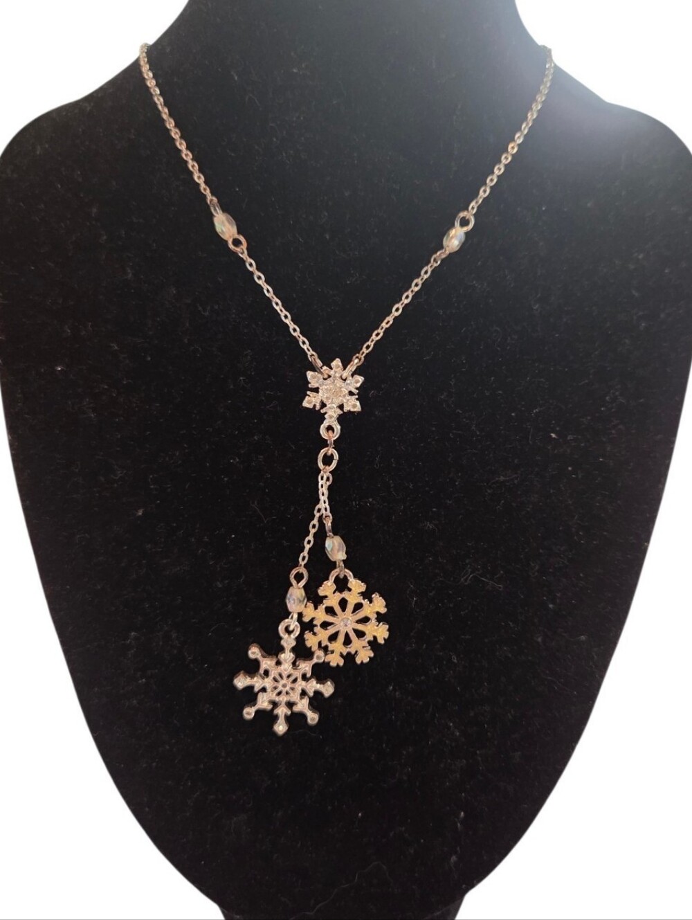 Avon Vintage Silver Plated Triple Snowflake Lariat Drop Necklace SP Mark